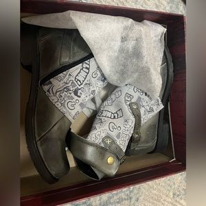 Jafa comic book boots